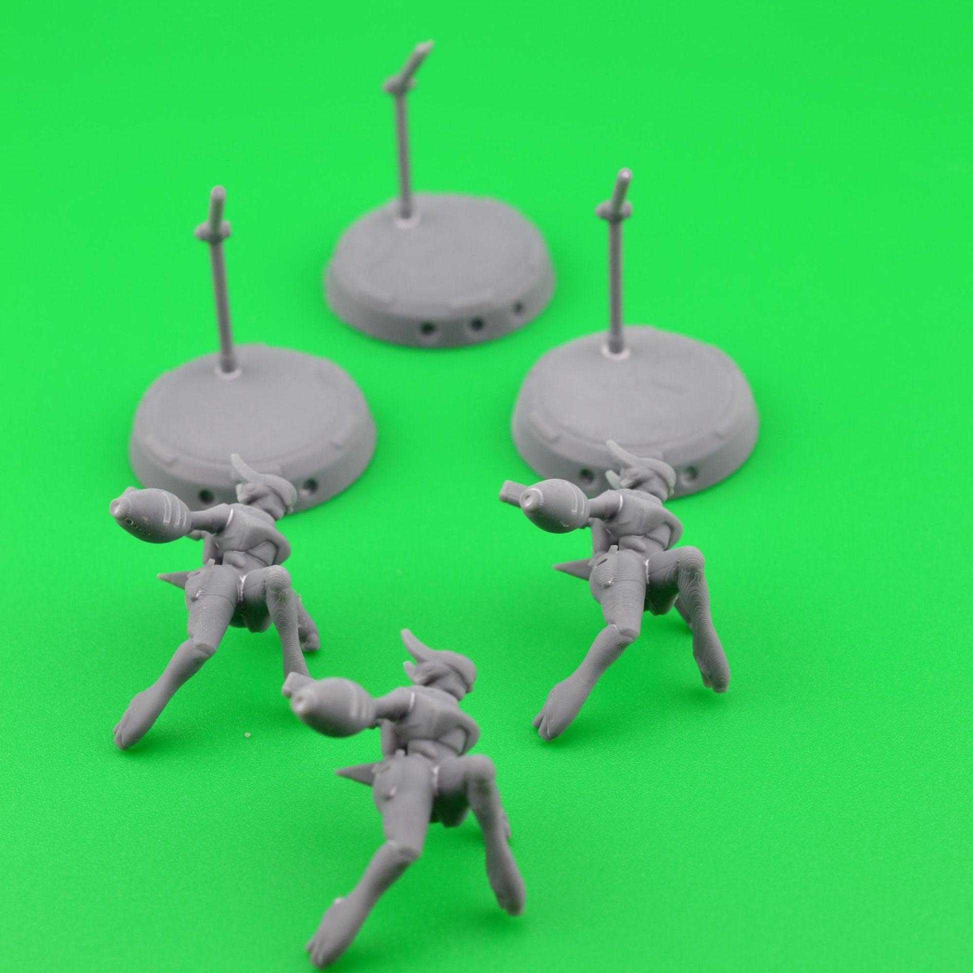CYBERBABE MOMMO by Papsiles 32mm scale miniature, Includes base and stand, For any sci-fi or OPR table top games