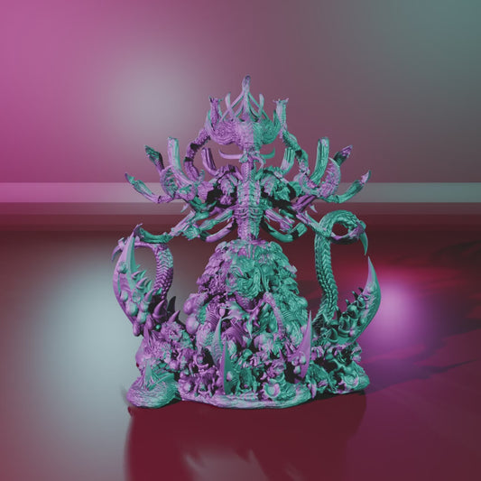 Matriarch (Birthing) – 360° turntable, assembled model on base